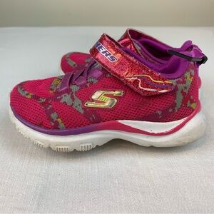 Sketchers Girls Toddler Velcro Sneaker - Sz 6